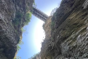 Çorovoda : Rafting dans le canyon d'Osumi et descente de rivière en chambre à air