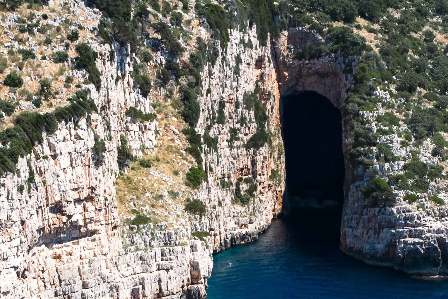 Ежедневный круиз по Сазану, Карабуруну и пещере Хаджи Али