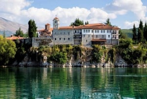 Durrës/Tirana: Ohrid, Struge, Saint Naum og Drilon Dagstur