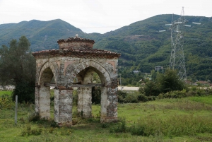 Daily tour to Petrela