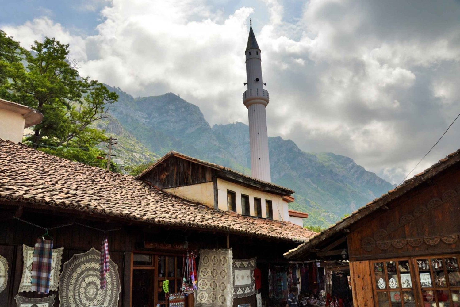 Jednodniowa wycieczka do Kruji i Szkodry - Odkryj północną Albanię