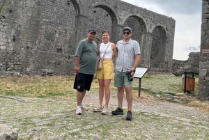 Однодневная экскурсия в Крую и Шкодер — наследие Северной Албании