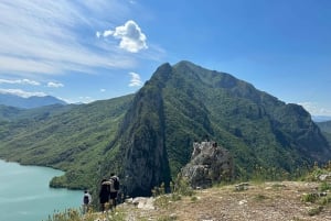 Depuis Tirana : Excursion d'une journée au lac Bovilla et à la montagne Gamti