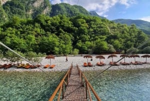 Excursión de un día al riachuelo Shala y al lago Komani