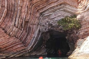 Sarandë: Destinations of North of Saranda Boat Trip