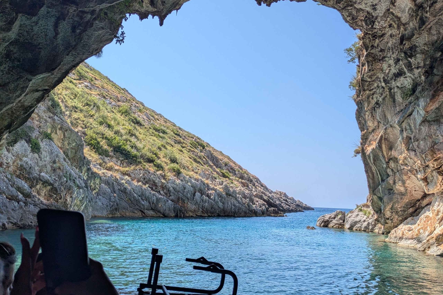 Дерми: водная прогулка к мысу Карабурун, заливу Грама и пещере Сикрет-Блу