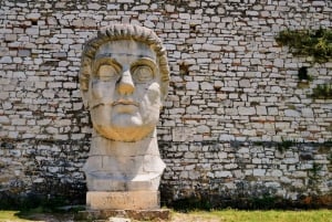 'Oppdag Berat: Utforsk til fots'