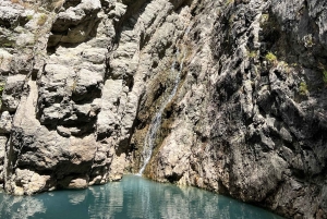 Durres/Golem: Viagem de um dia de aventura ao Cânion de Holta e ao Lago Banja