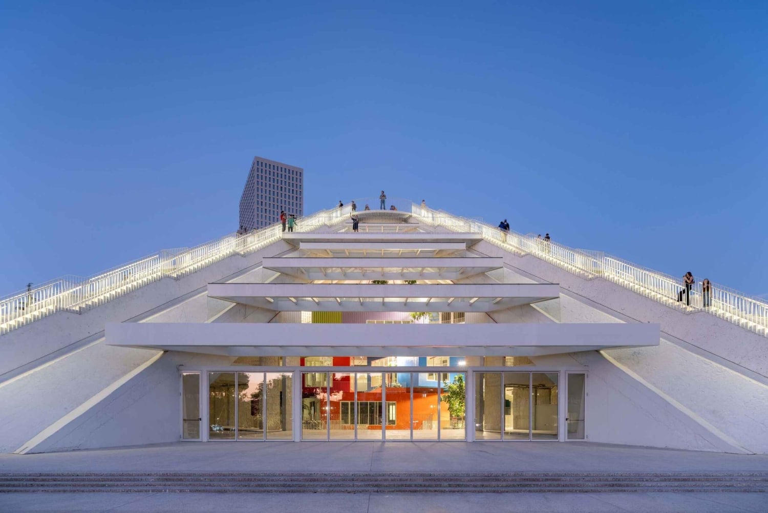 Durrës: Tirana – kommunistisen historian kierros ja Bunk'Art-museo