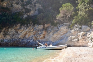 Дуррес и Тирана: поездка на скоростном катере в Голубую пещеру и залив Грамма
