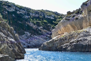 Дуррес и Тирана: поездка на скоростном катере в Голубую пещеру и залив Грамма