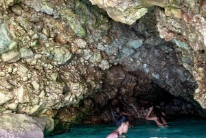 Дуррес и Тирана: поездка на скоростном катере в Голубую пещеру и залив Грамма