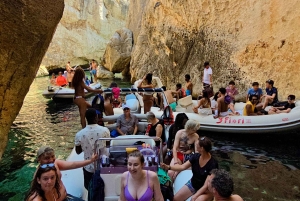 Дуррес и Тирана: поездка на скоростном катере в Голубую пещеру и залив Грамма