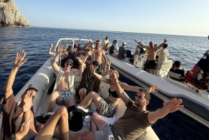 Дуррес и Тирана: поездка на скоростном катере в Голубую пещеру и залив Грамма