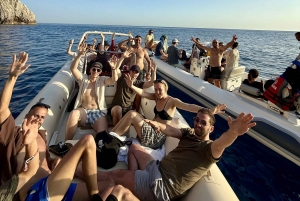 Дуррес и Тирана: поездка на скоростном катере в Голубую пещеру и залив Грамма