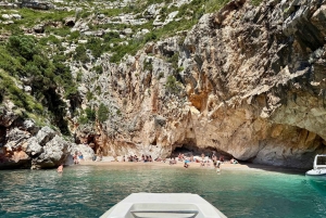 Дуррес и Тирана: поездка на скоростном катере в Голубую пещеру и залив Грамма