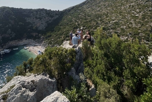 Дуррес и Тирана: поездка на скоростном катере в Голубую пещеру и залив Грамма