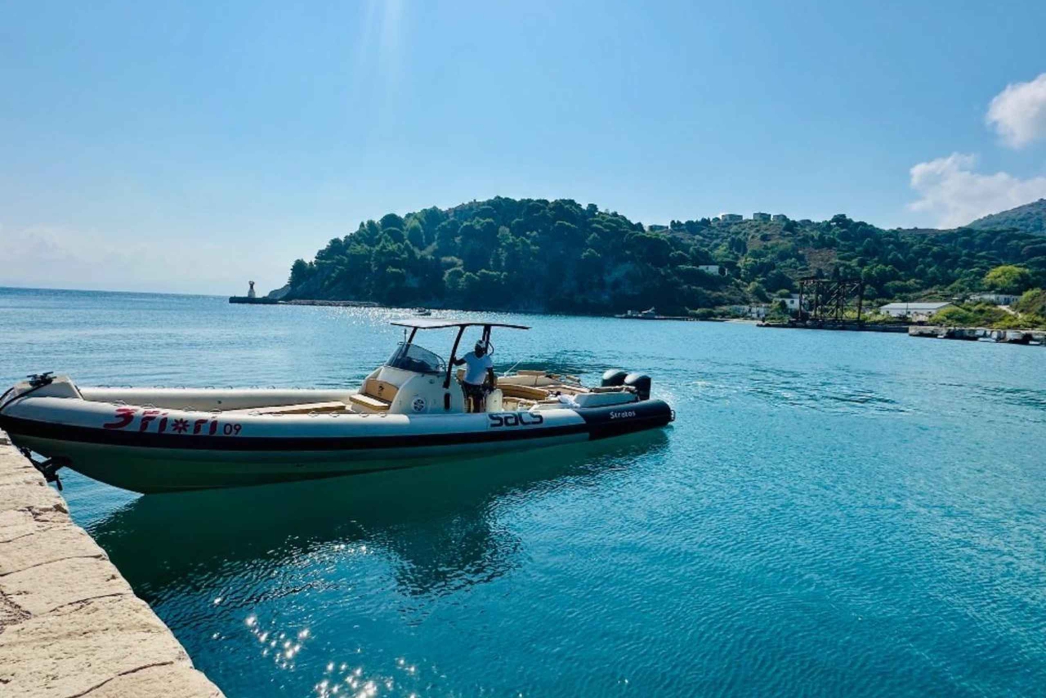 Durres i Tirana: wycieczka łodzią motorową do Sazan, Karaburun i jaskini