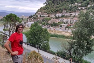 Encantando Berat: City tour pela cidade das mil janelas