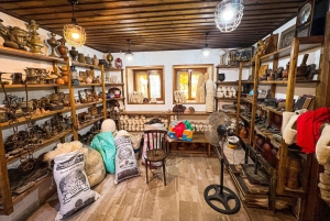 Flucht aus Tirana, Kruja City, Burg, Old Bazzar