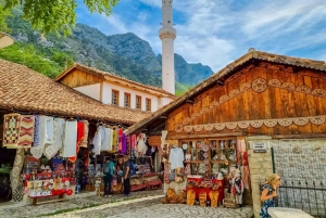 Flucht aus Tirana, Kruja City, Burg, Old Bazzar