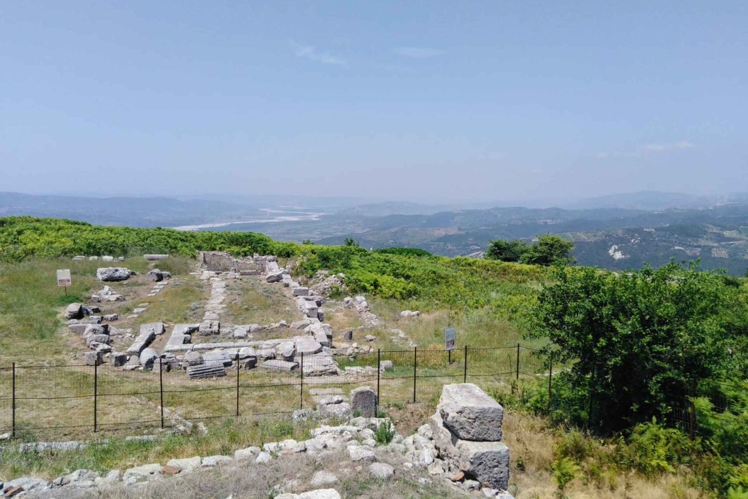 Fier: Rundvisning i Byllis arkæologiske park