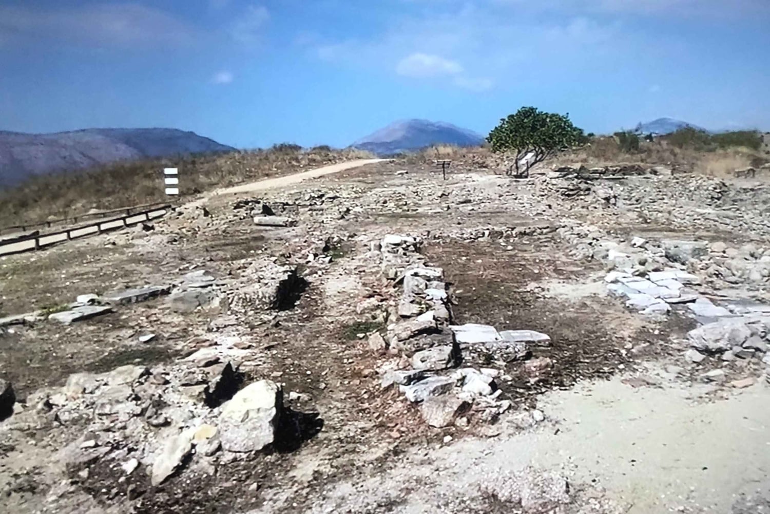 Opastettu kierros Finiqin arkeologisessa puistossa