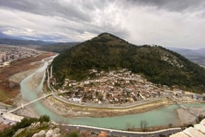 De Berat : Montagne Tomorri et cascade de Bogova
