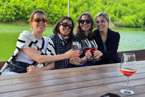 Из Дурреса: дегустация албанского вина с посещением виноградников и водной прогулкой