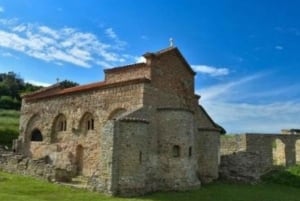 Da Durres Golem: Castello di Capo Rodon e degustazione di vino