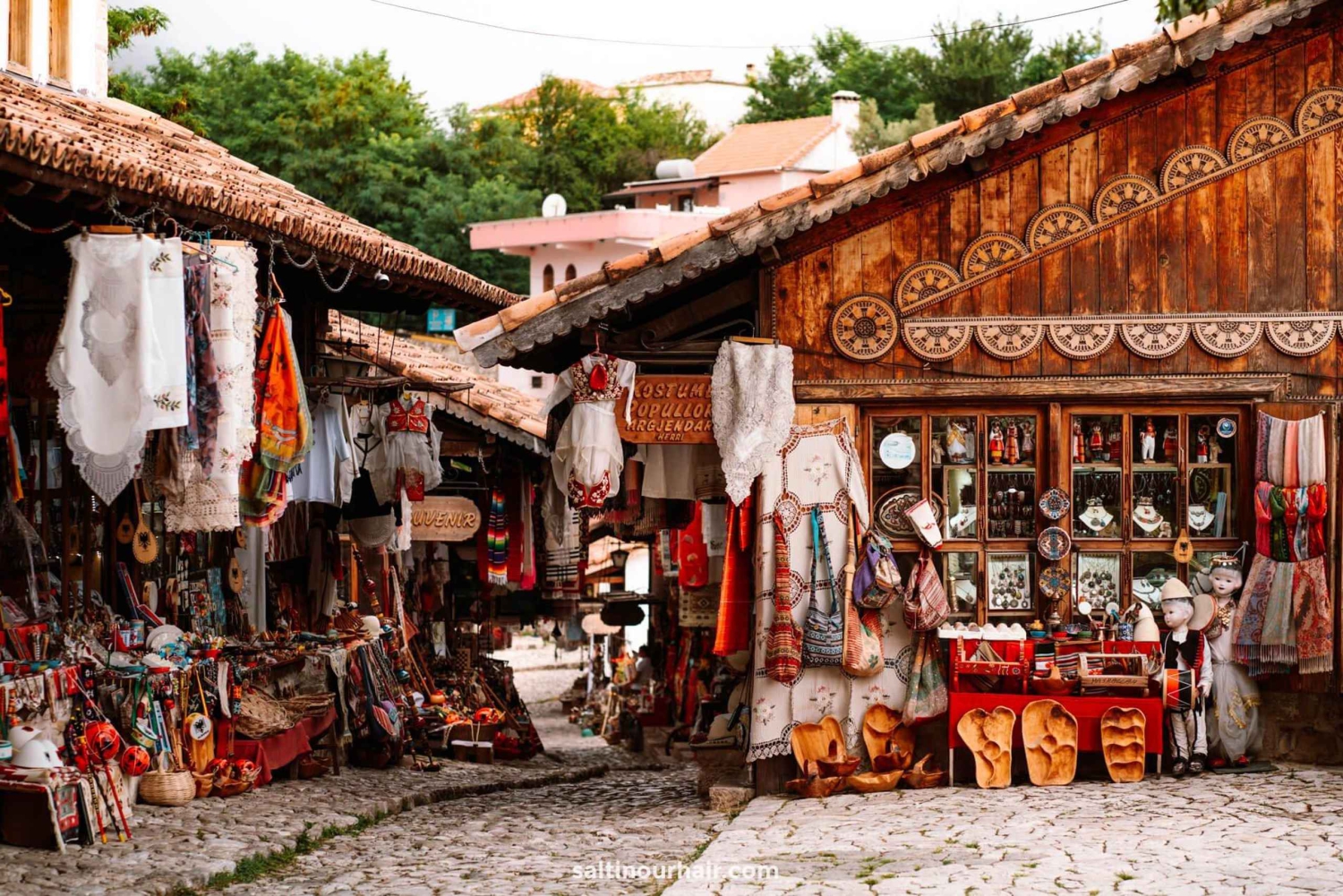 Vanuit Durres & Golem: Kruja-kasteel, oude bazaar