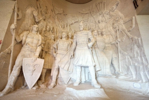 Vanuit Durres & Golem: Kruja-kasteel, oude bazaar