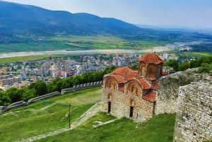 Från Durrës/Golem: Berat slott – en UNESCO-pärla