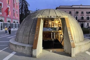 Depuis Durrës/Golem : visite guidée de Tirana avec prise en charge à l'hôtel