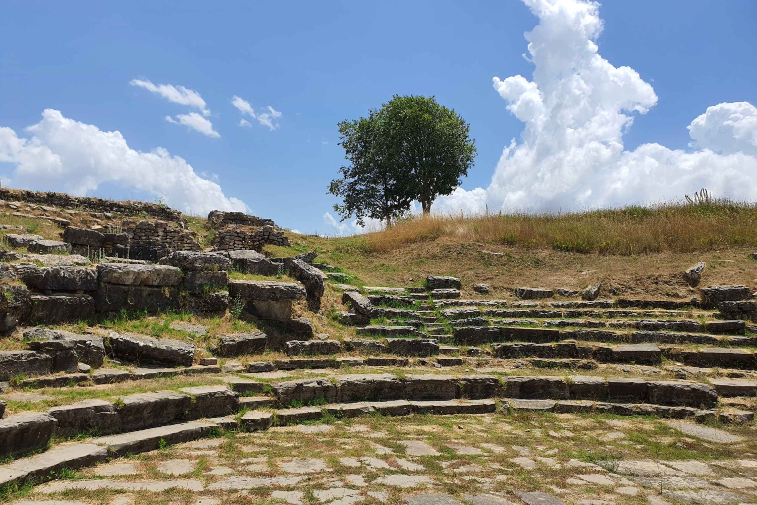 From Gjirokastër: Blue Eye & Hadrianopoli Guided Tour