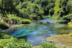 Kruja om natten: Slots- og basartur fra Tirana