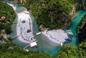 Depuis le barrage de Komani : lac Komani et rivière Shala - TOUR EN BATEAU -