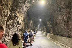 Depuis le barrage de Komani : lac Komani et rivière Shala - TOUR EN BATEAU -