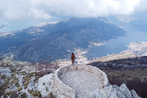 Fra Kotor: Privat udflugt til Lovćen National Park & Budva