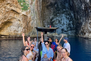 Desde Orikum: tour en barco por la cueva Haxhi Ali y la península de Karaburun