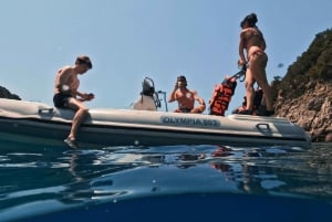 Desde Orikum: tour en barco por la cueva Haxhi Ali y la península de Karaburun
