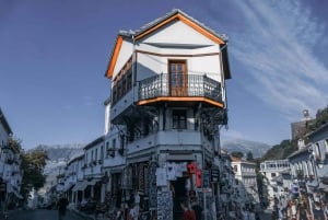 Sarandasta: Gjirokastra kuin paikallinen