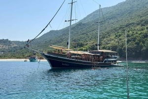 Saranda: Discover Secret Bays with Prince Ennio Yacht Tour