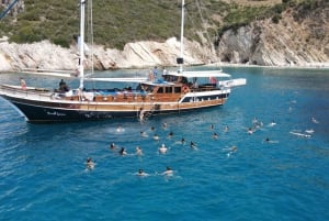 Saranda: Discover Secret Bays with Prince Ennio Yacht Tour