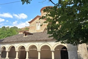 Da Saranda: visita il lago Viroi, la chiesa di Labova e Libohovë
