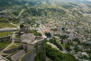 From Sarandë: Gjirokaster Half-Day Trip with Castle Tickets