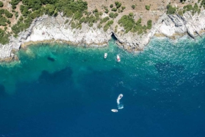 Saranda:Boat Tour to Kroreza with snorkelling,&umbrellas