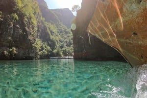 Vanuit Shkodër: het Komani-meer en de Shala-rivier
