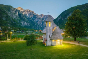 Desde Shkoder: tour de 2 días a Theth con alojamiento