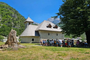 From Shkoder: Theth Full-Day-Tour, With lunch.